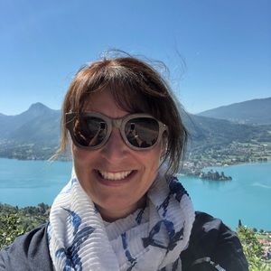 Meet your Posher, Stephanie